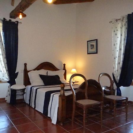 L'Oratori : Chambre La Gabarre Sérignac Buitenkant foto