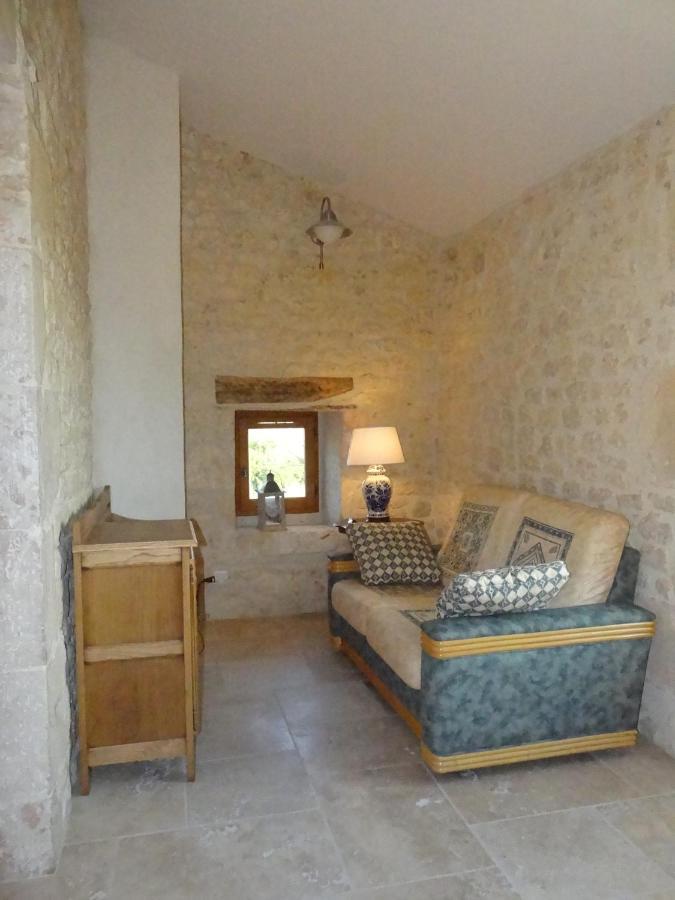 L'Oratori : Chambre La Gabarre Sérignac Buitenkant foto
